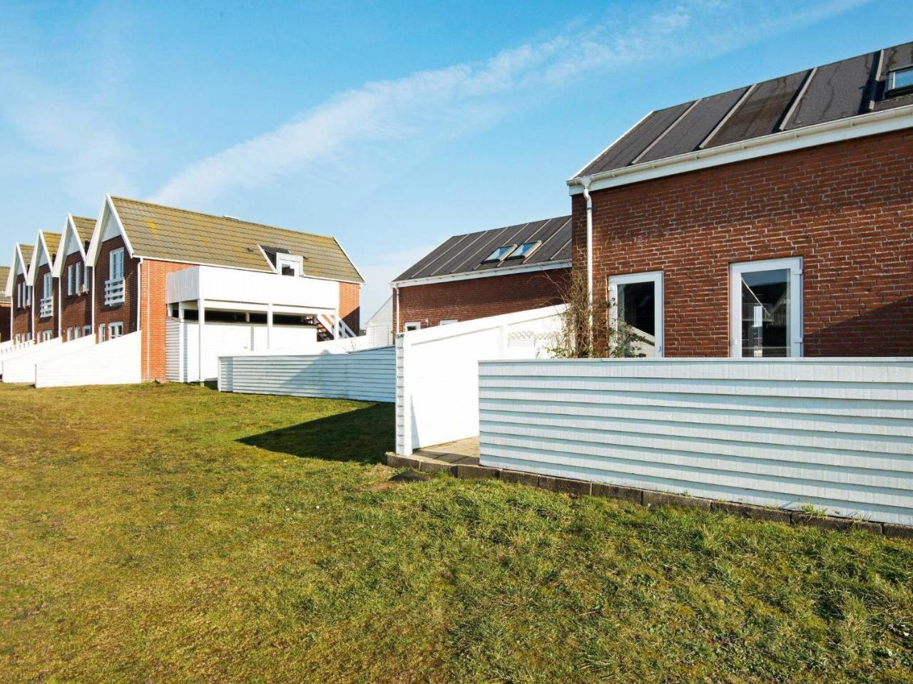 Three-Bedroom Holiday Home In Romo 39 Rømø Kirkeby Dış mekan fotoğraf
